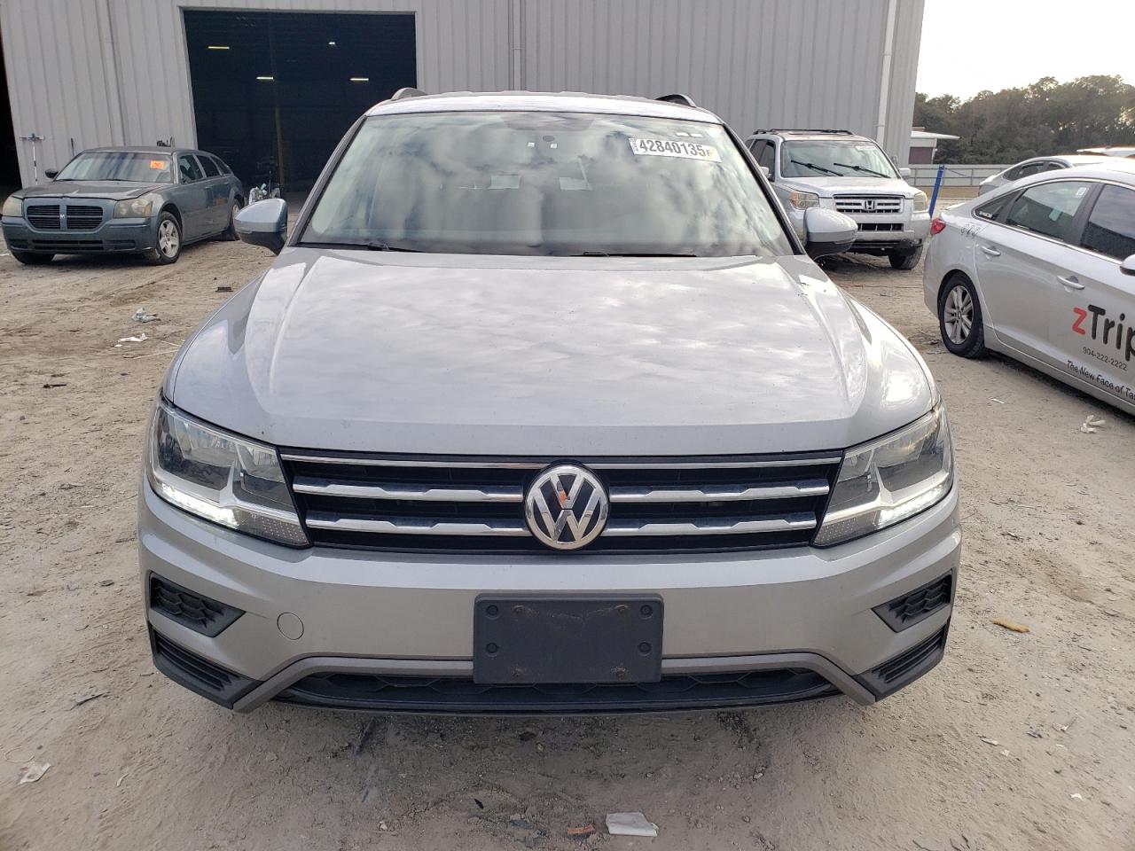 2020 Volkswagen Tiguan - Image 5