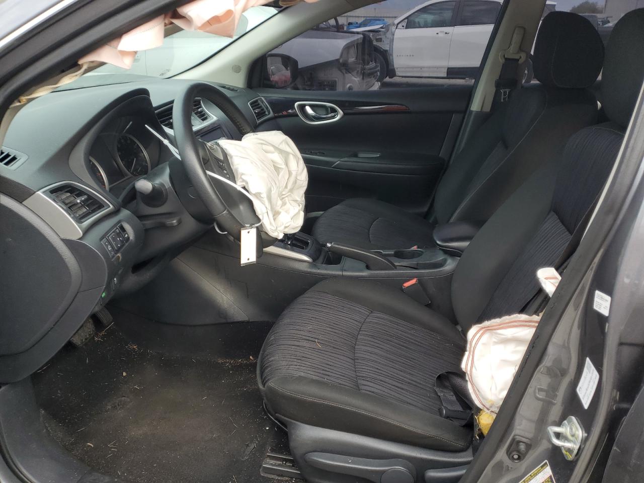 2019 Nissan Sentra - Image 7