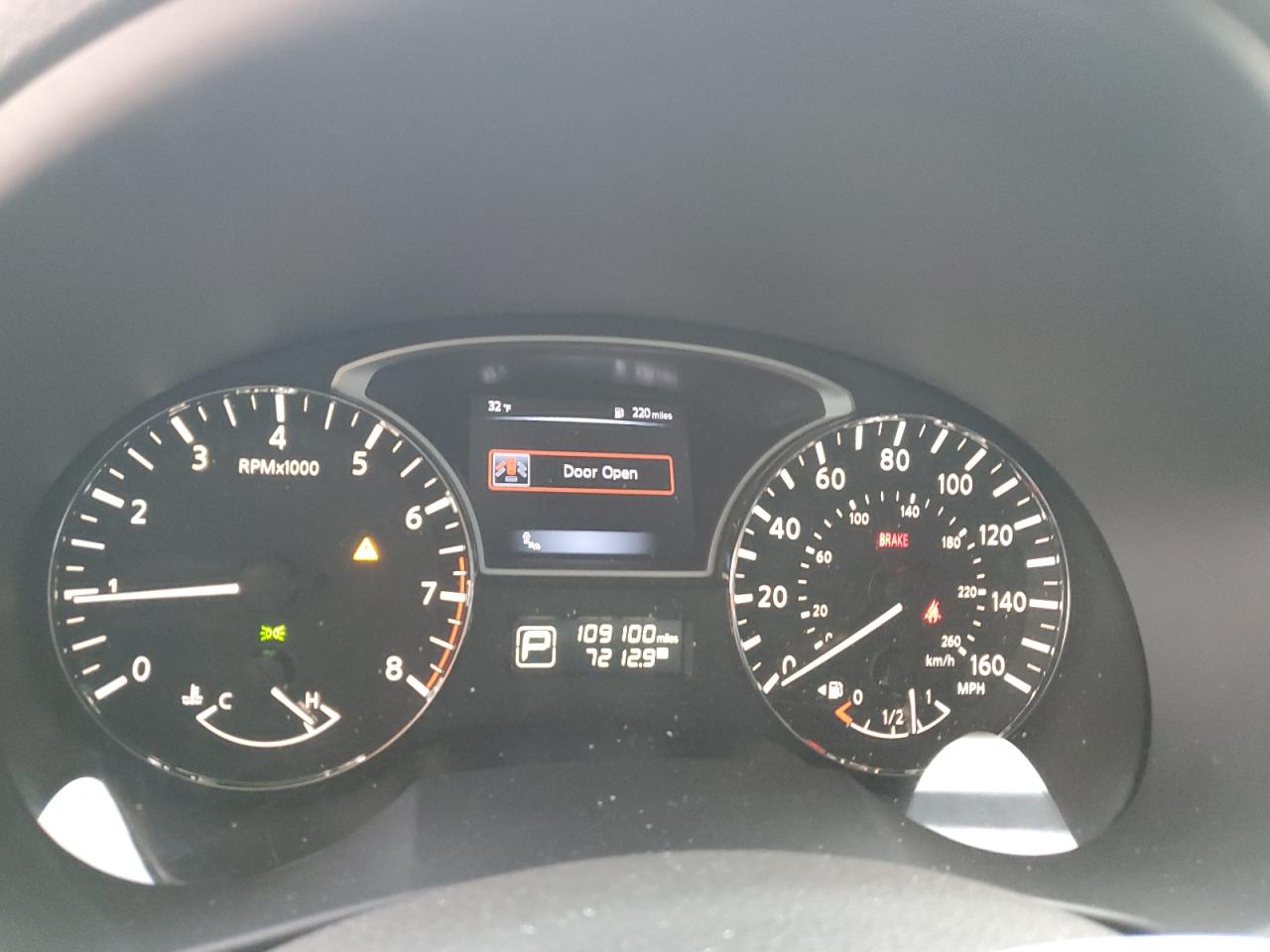 2015 Nissan Altima - Image 9