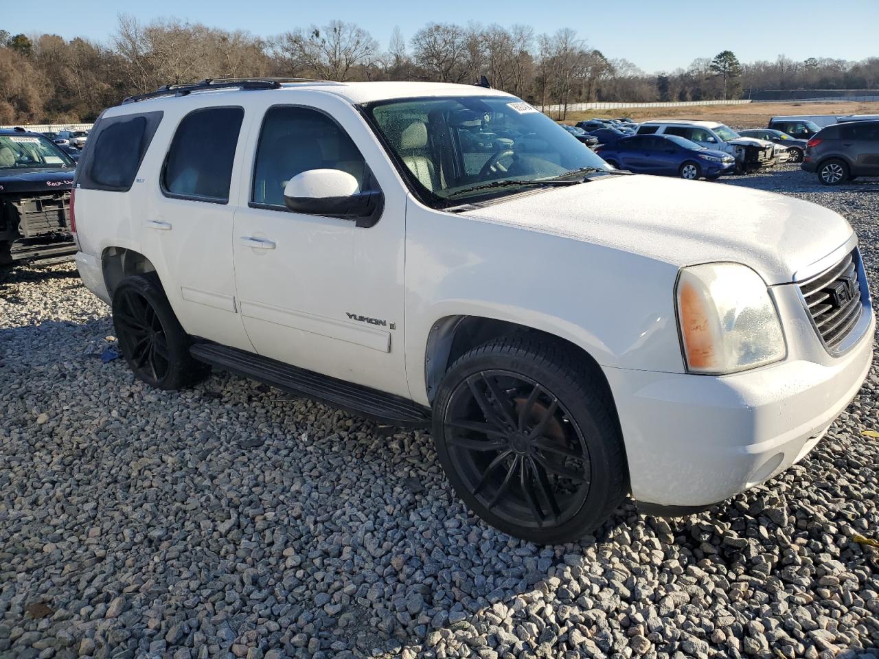 2009 GMC Yukon - Image 4
