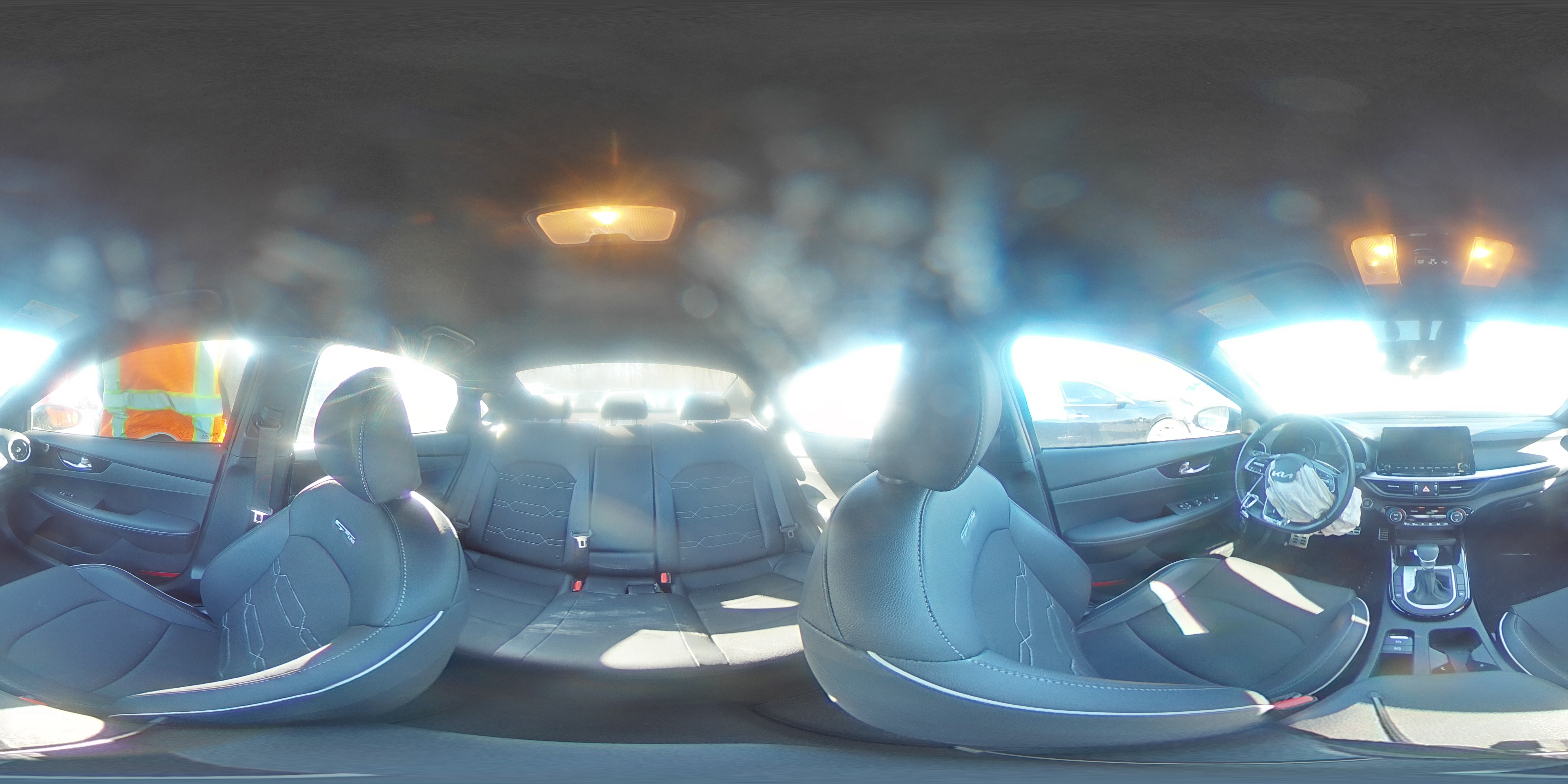 2024 Kia Forte - Image 12