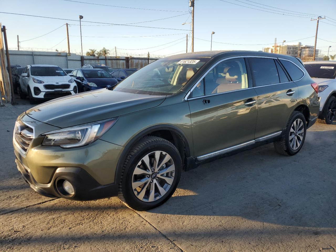 2019 SUBARU OUTBACK