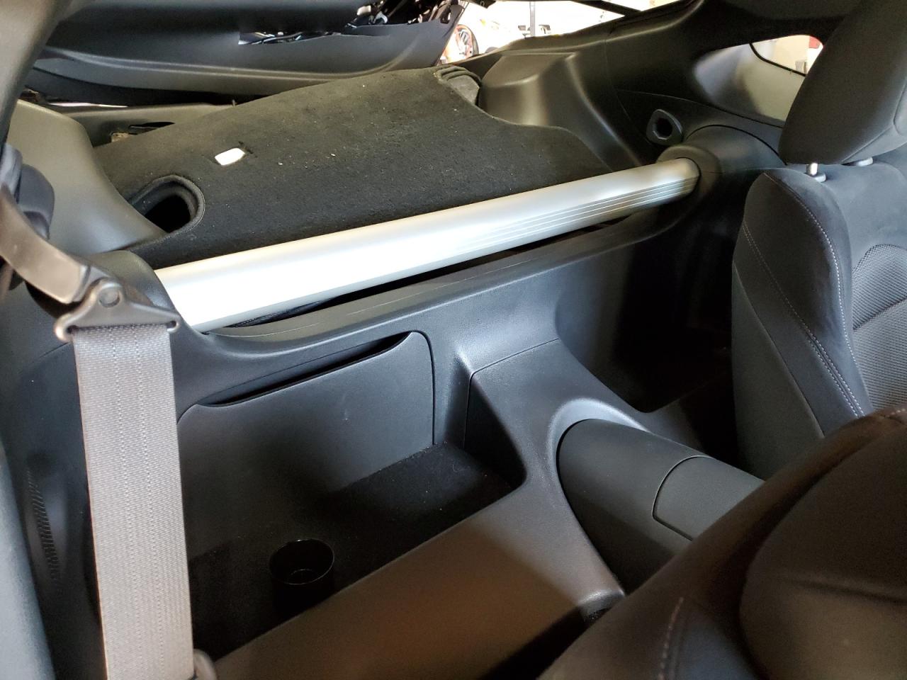 2017 Nissan 370Z - Image 10