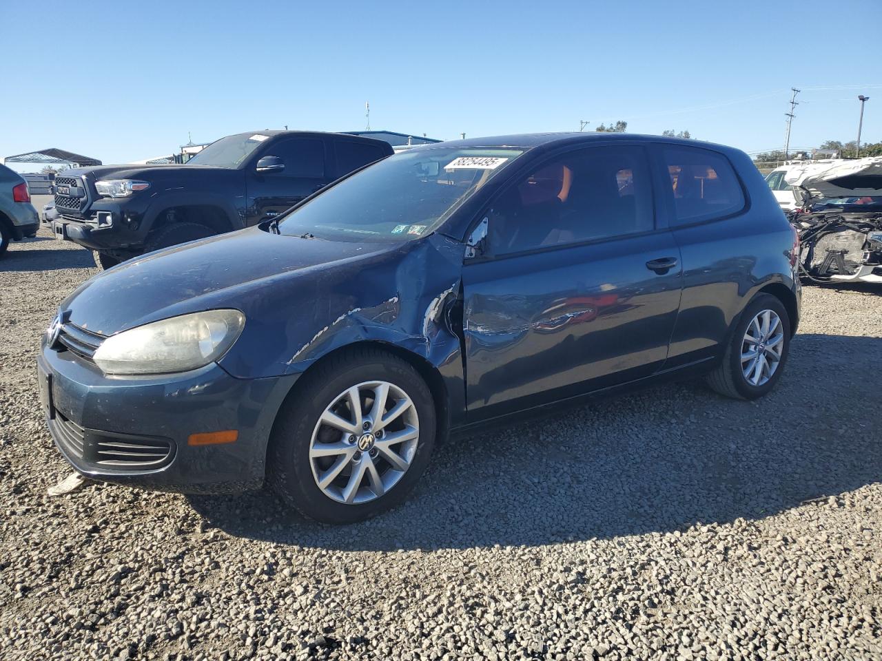 2010 Volkswagen Golf - Image 1