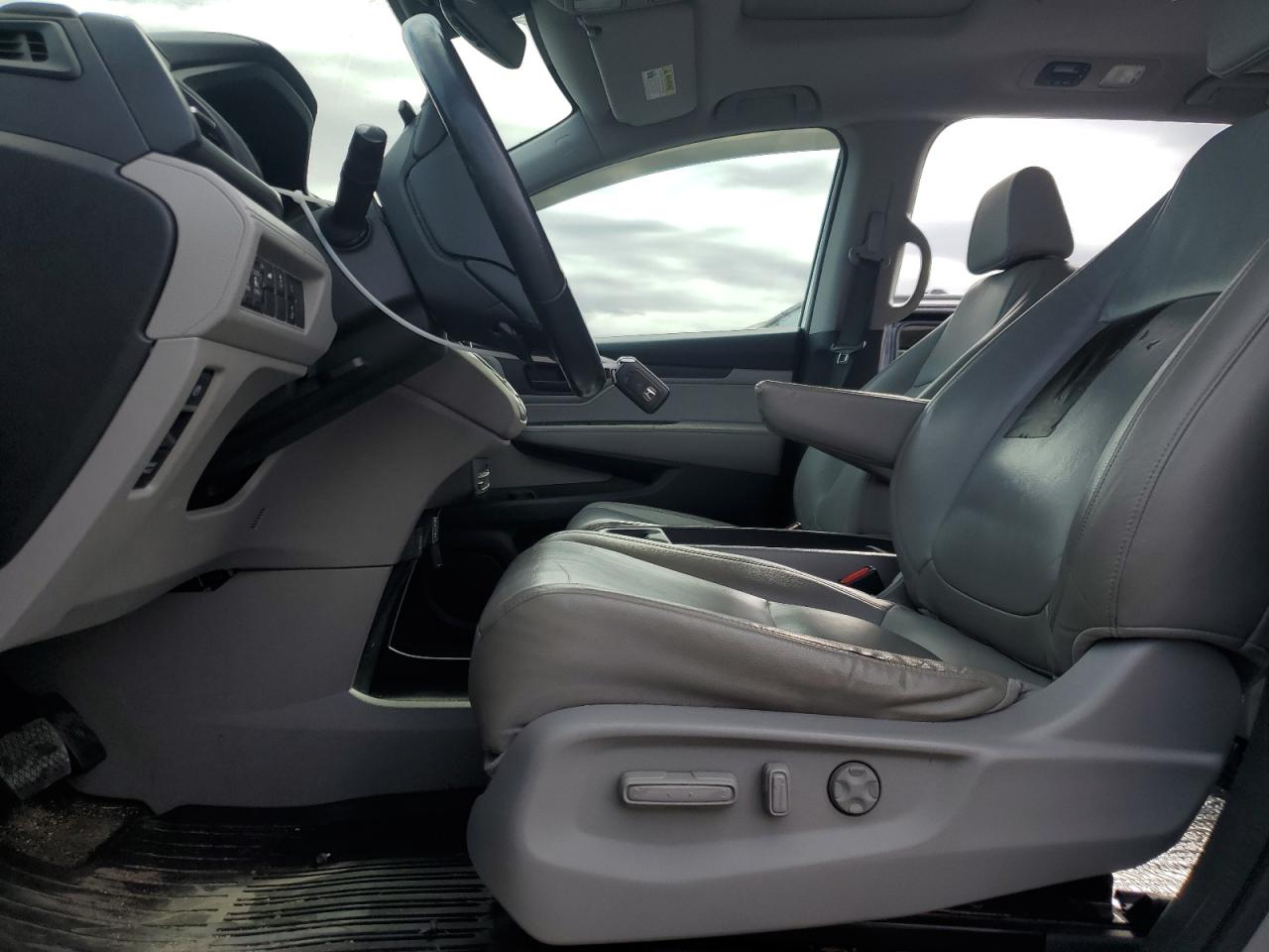 2018 Honda Odyssey - Image 7