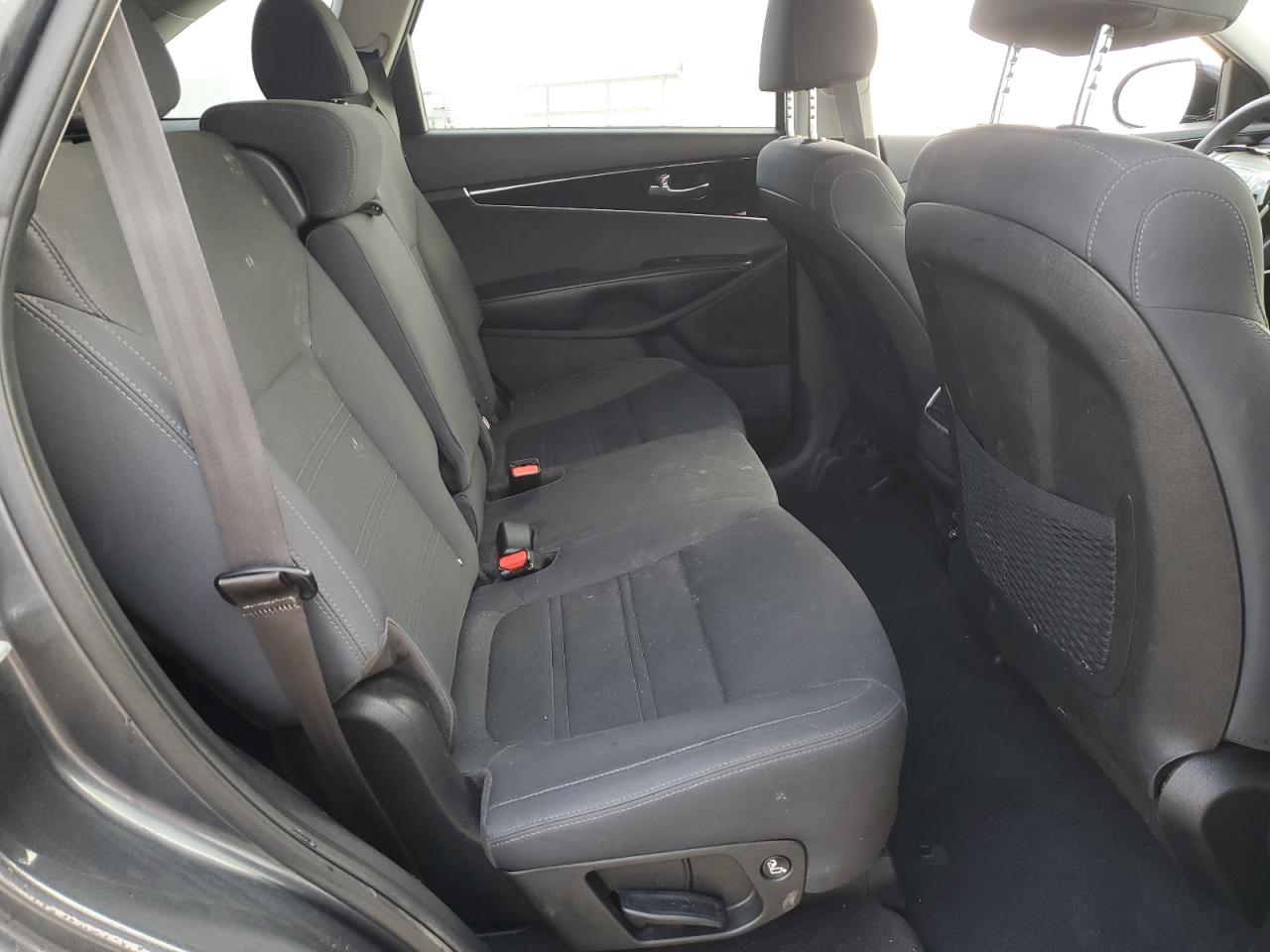 2020 Kia Sorento - Image 11