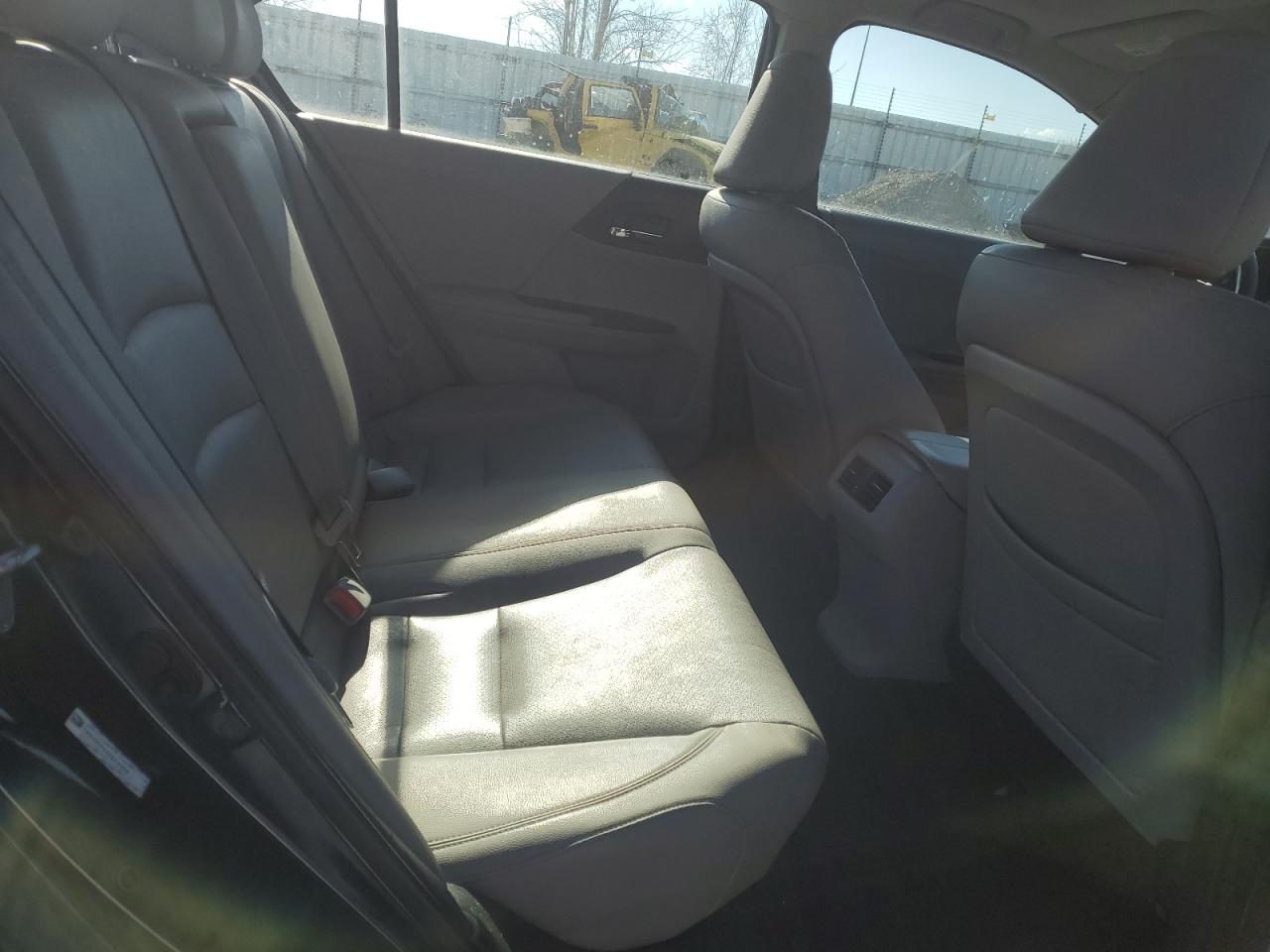 2013 Honda Accord - Image 10
