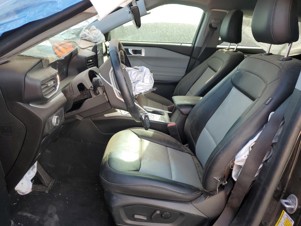 2022 Ford Explorer - Image 7