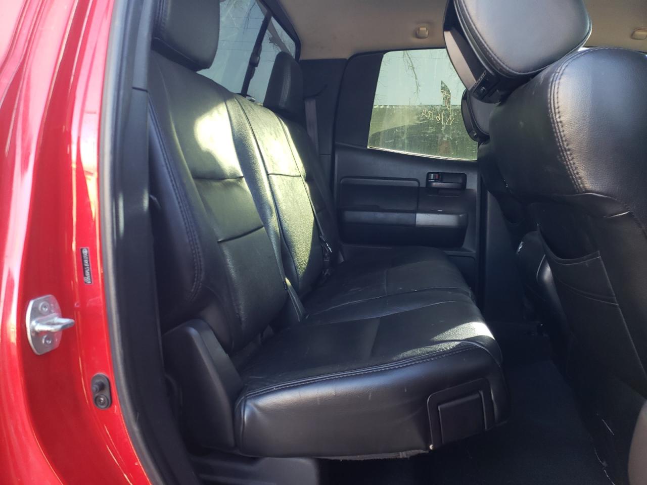 2010 Toyota Tundra - Image 11