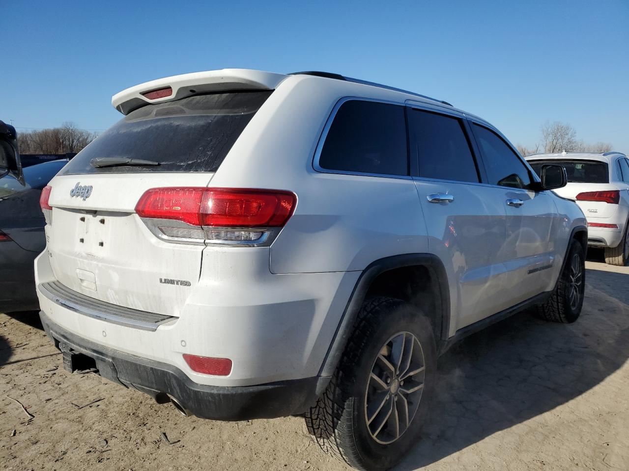 2018 Jeep Grand Cherokee - Image 3