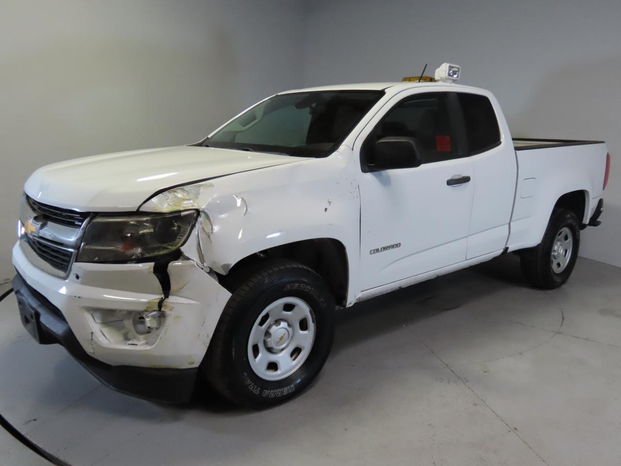 VIN 1GCHSBEN6K1290772 2019 CHEVROLET COLORADO no.2