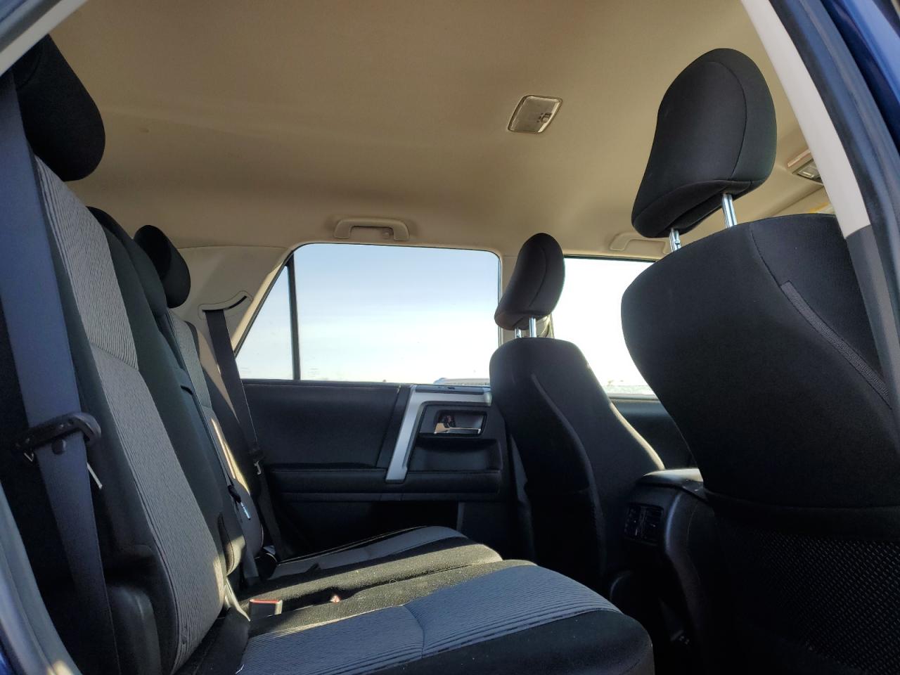2022 Toyota 4Runner - Image 12