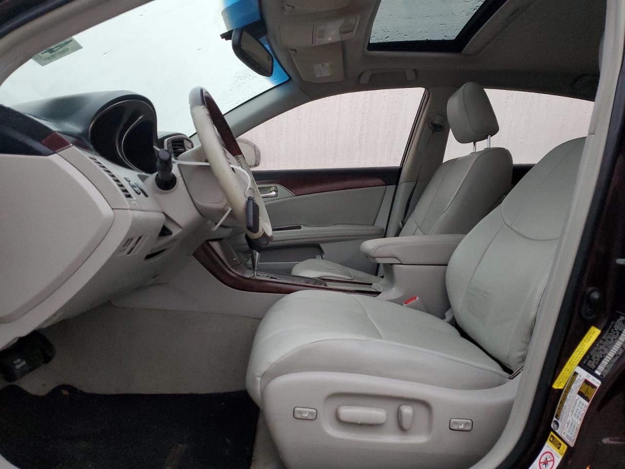 2011 Toyota Avalon - Image 7