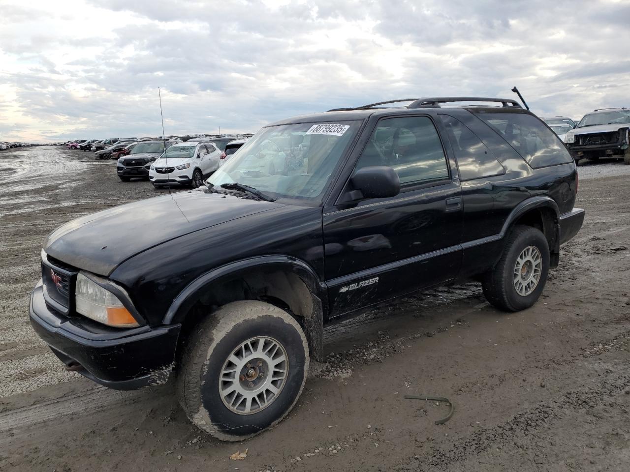 2000 Chevrolet Blazer - Image 1