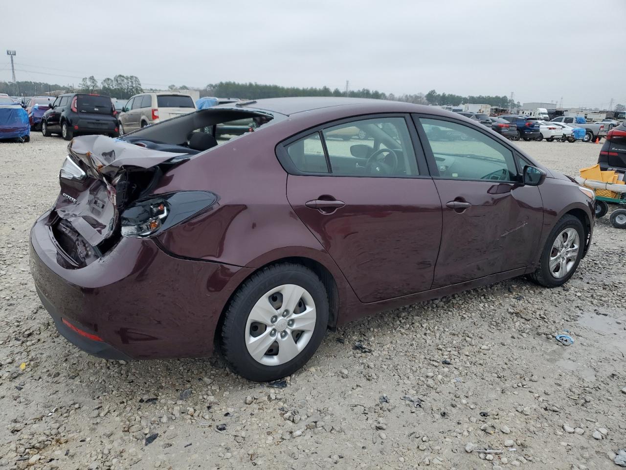 2017 Kia Forte - Image 3