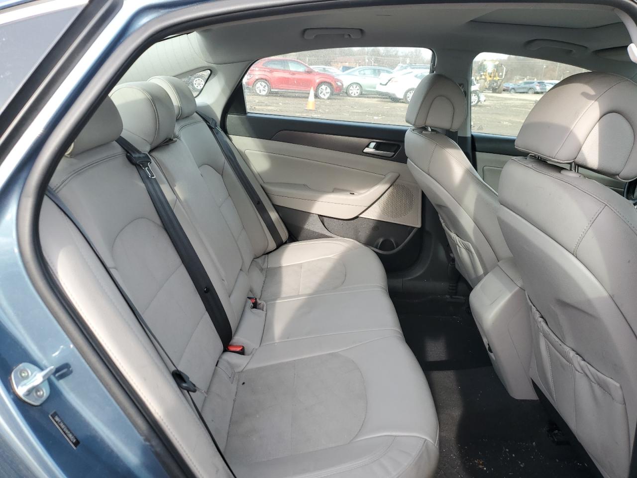 2017 Hyundai Sonata - Image 10