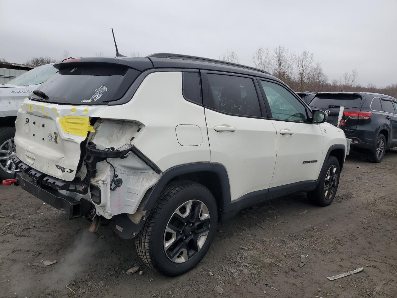 2018 Jeep Compass - Image 3