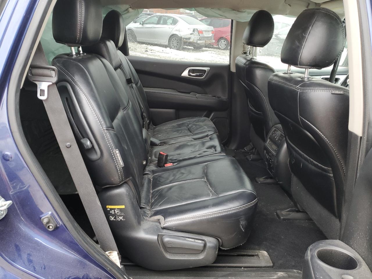 2020 Nissan Pathfinder - Image 11