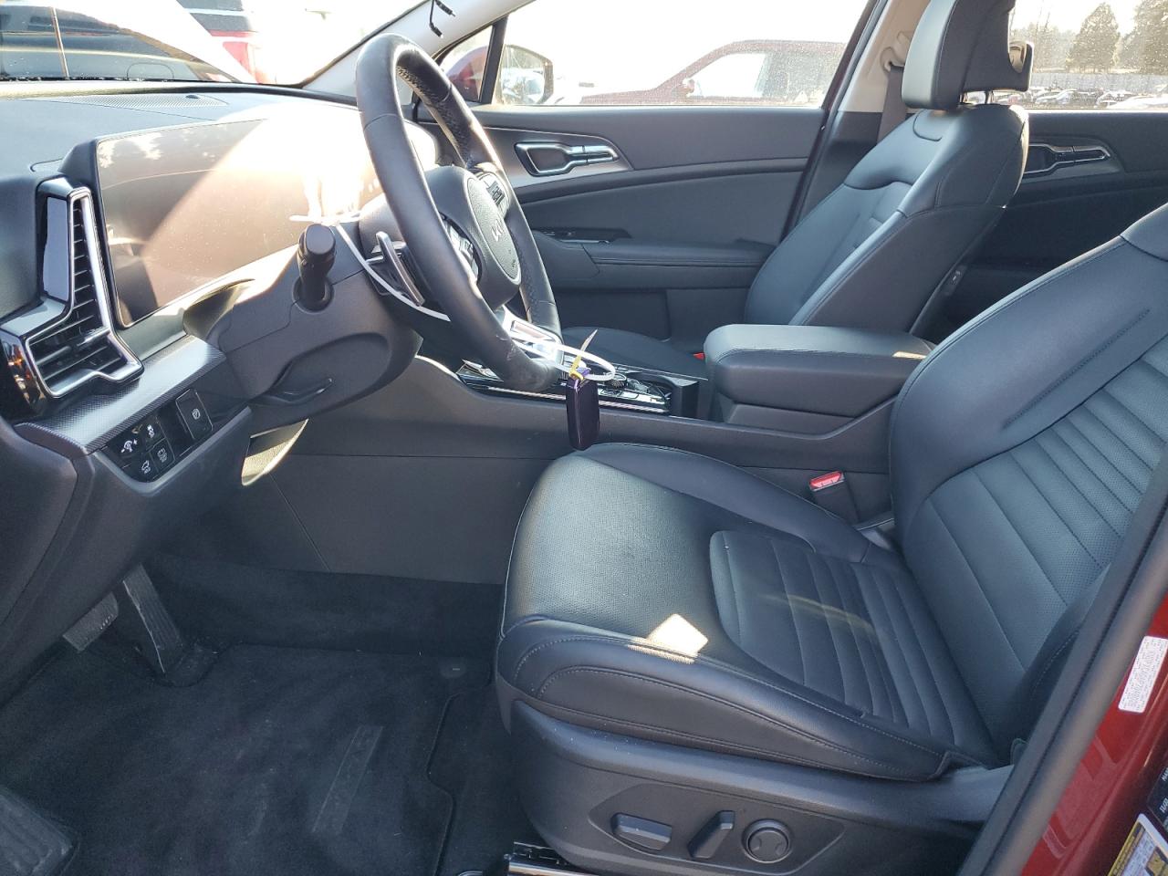 2023 Kia Sportage - Image 7