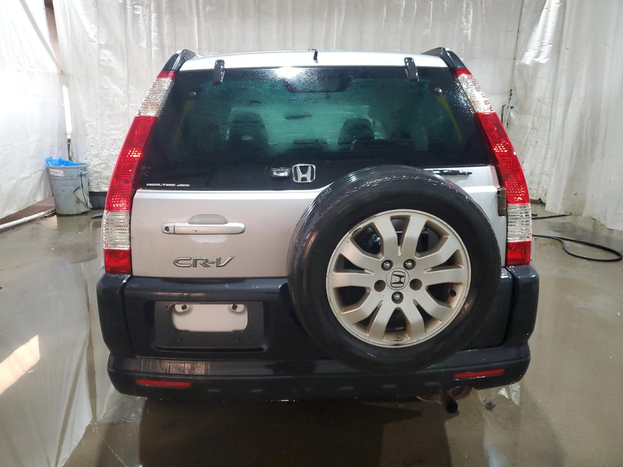 2005 Honda CR-V - Image 6