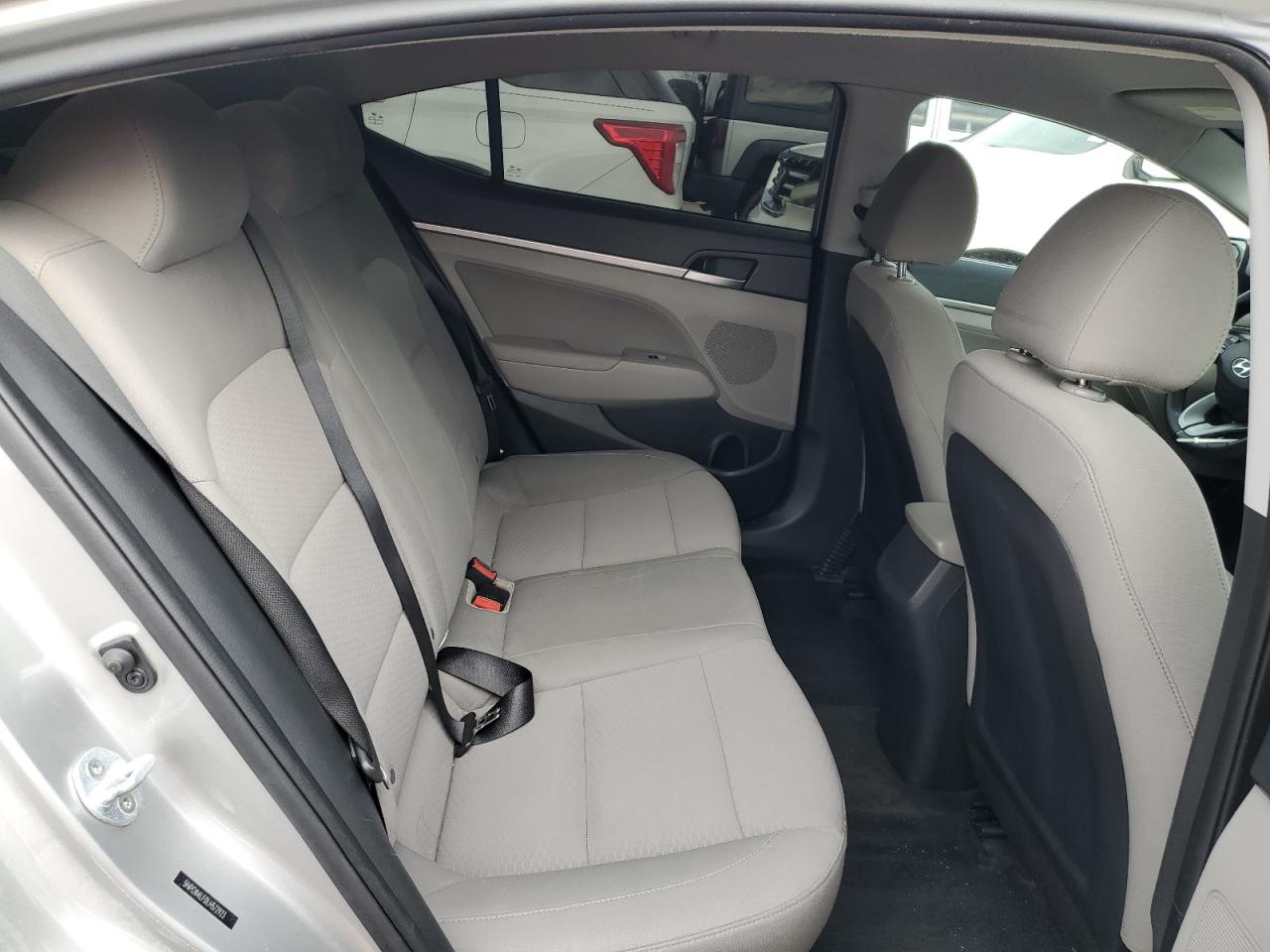 2020 Hyundai Elantra - Image 10