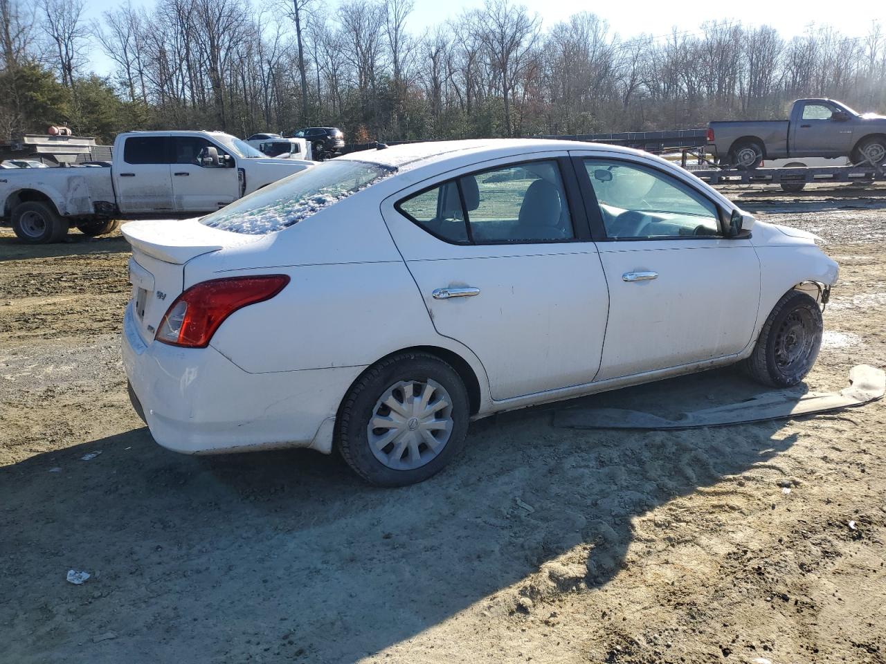 2015 Nissan Versa - Image 3
