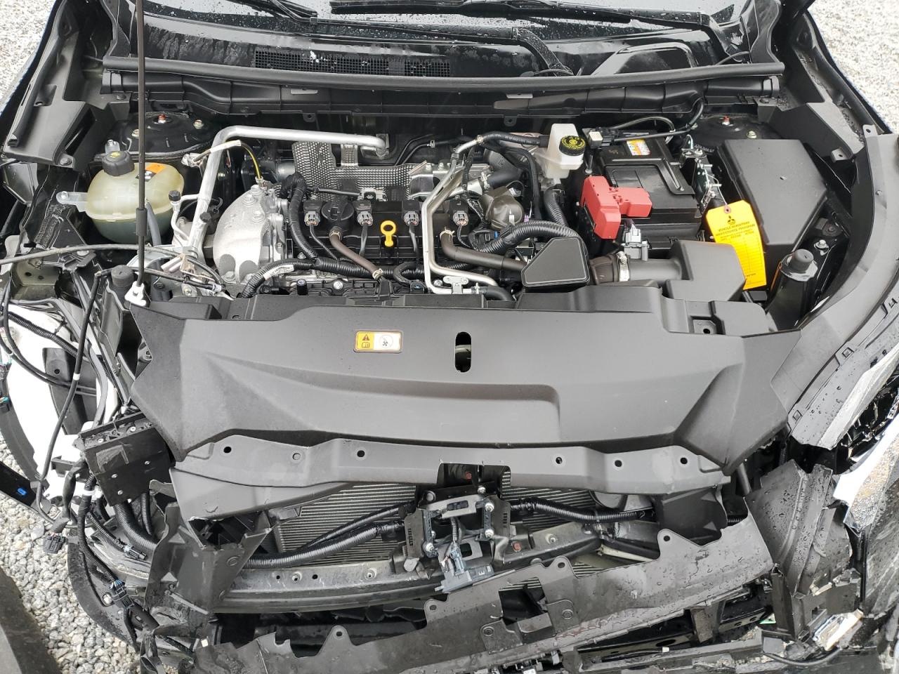2024 Mitsubishi Outlander - Image 13
