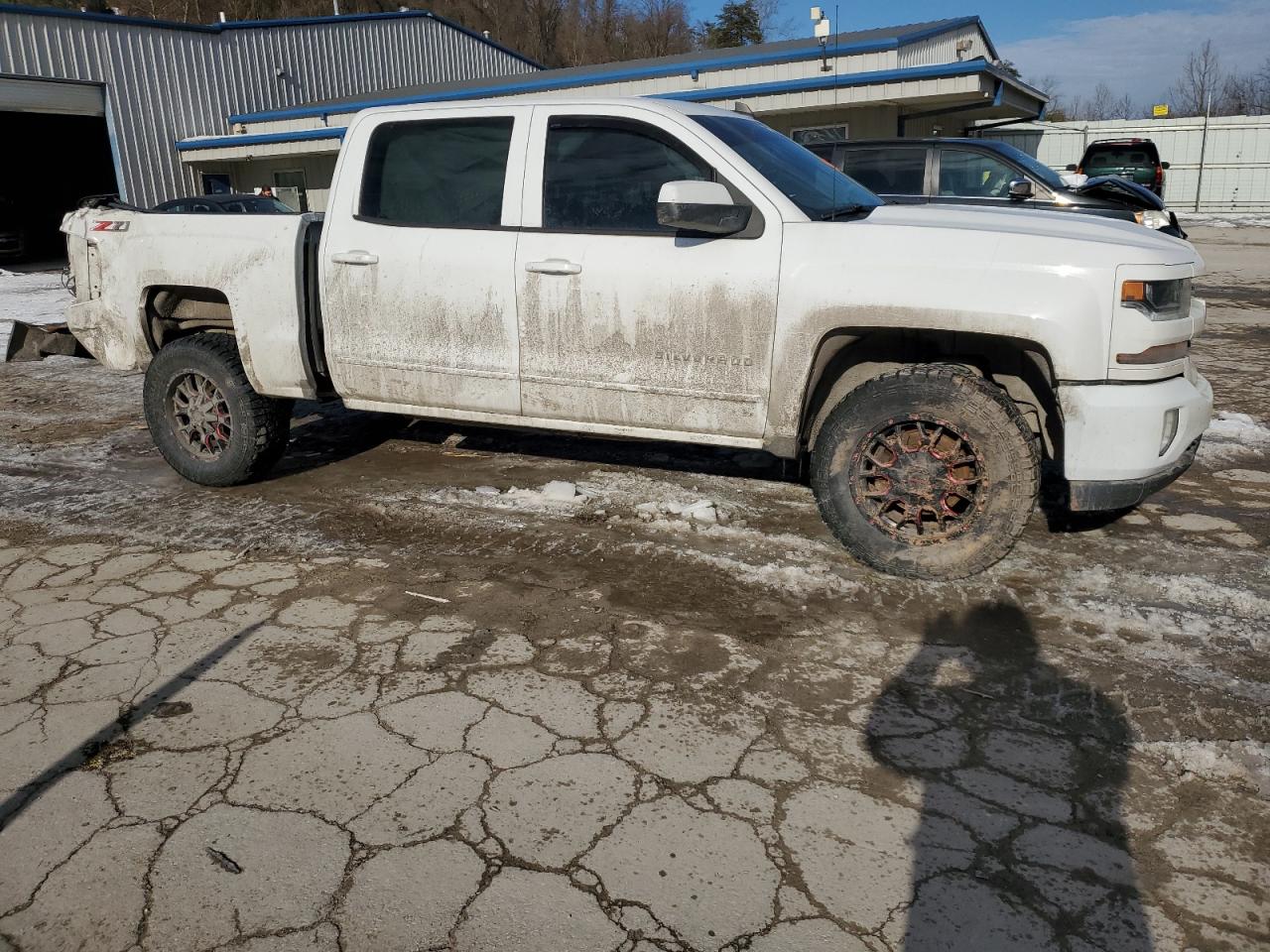 2018 Chevrolet Silverado - Image 4