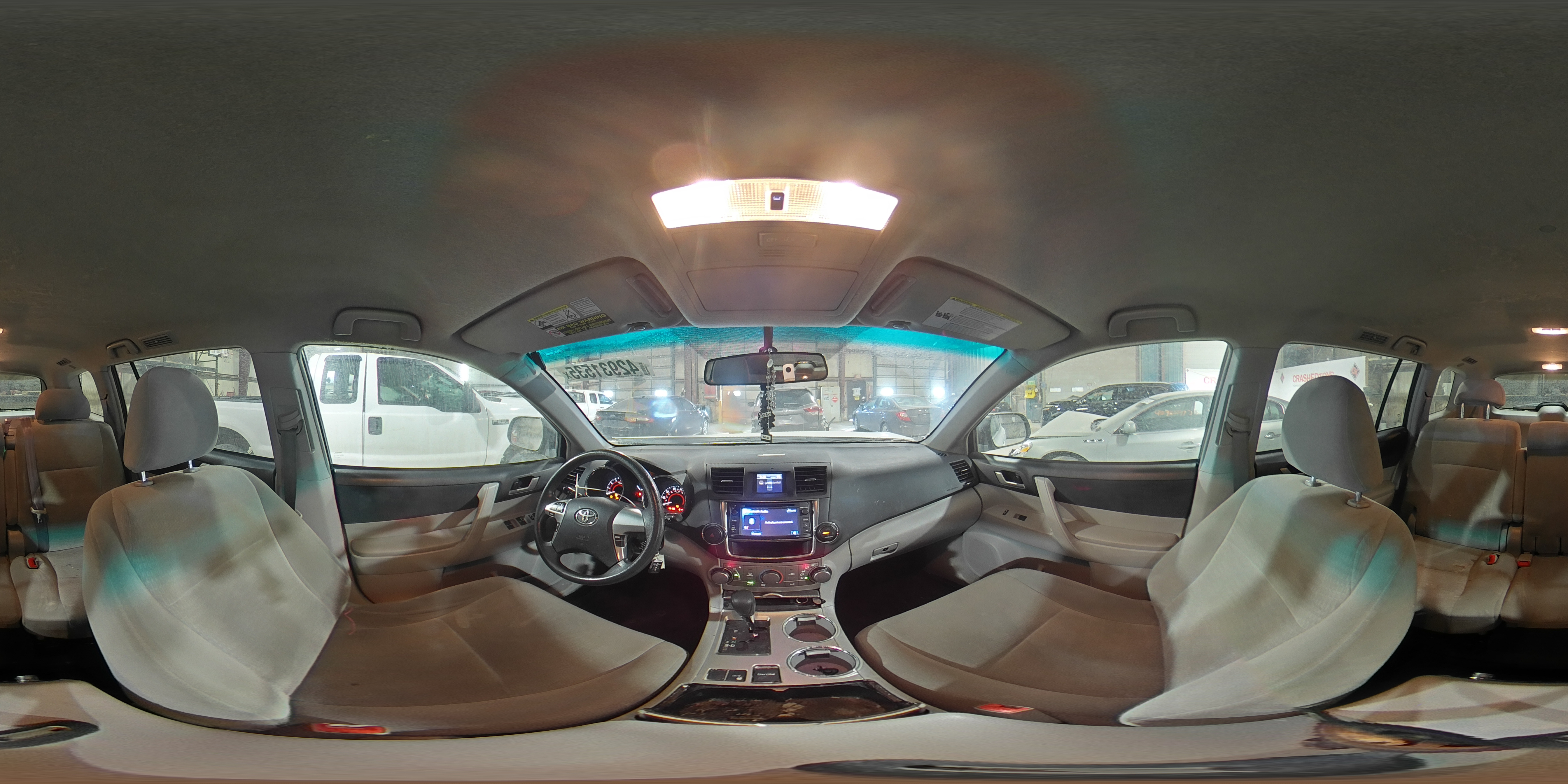 2013 Toyota Highlander - Image 13