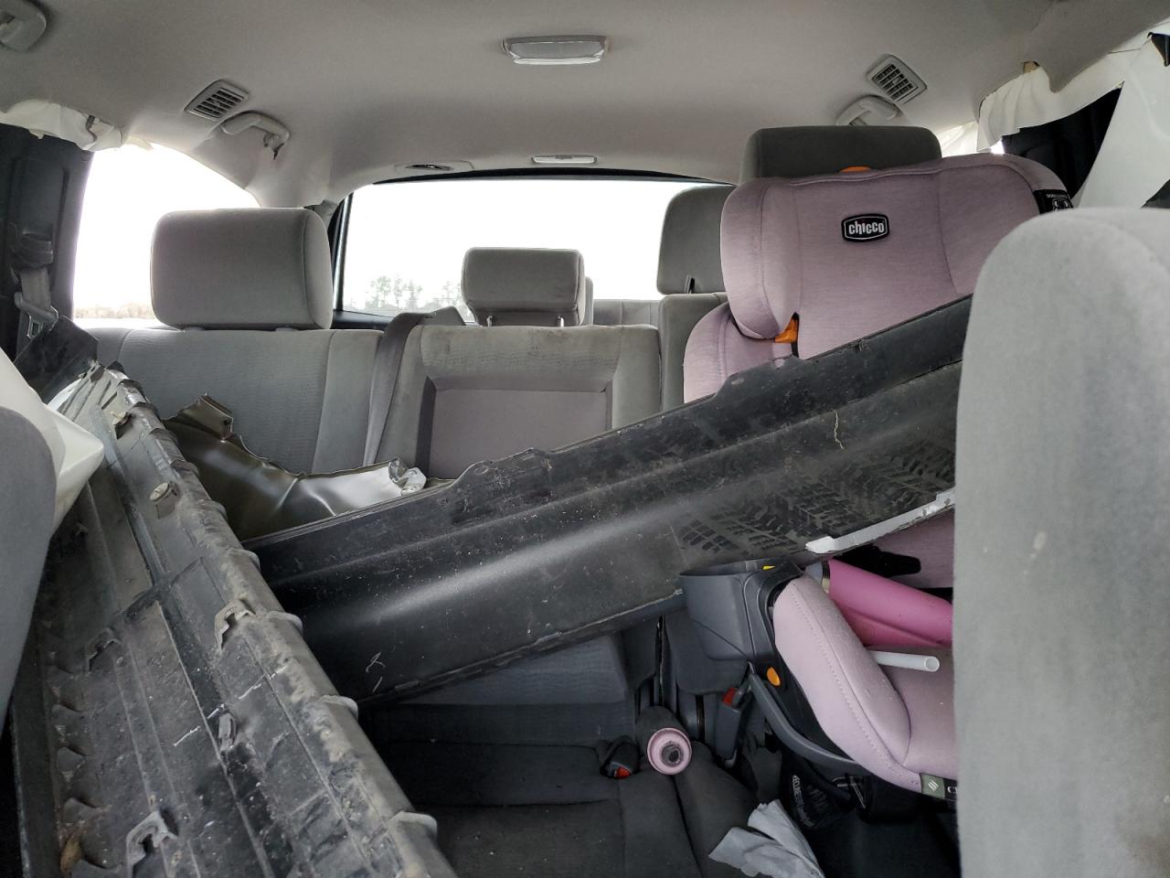 2018 Toyota Sequoia - Image 10