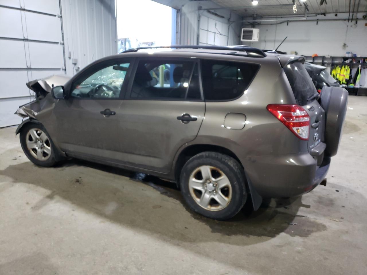 2009 Toyota RAV 4 - Image 2