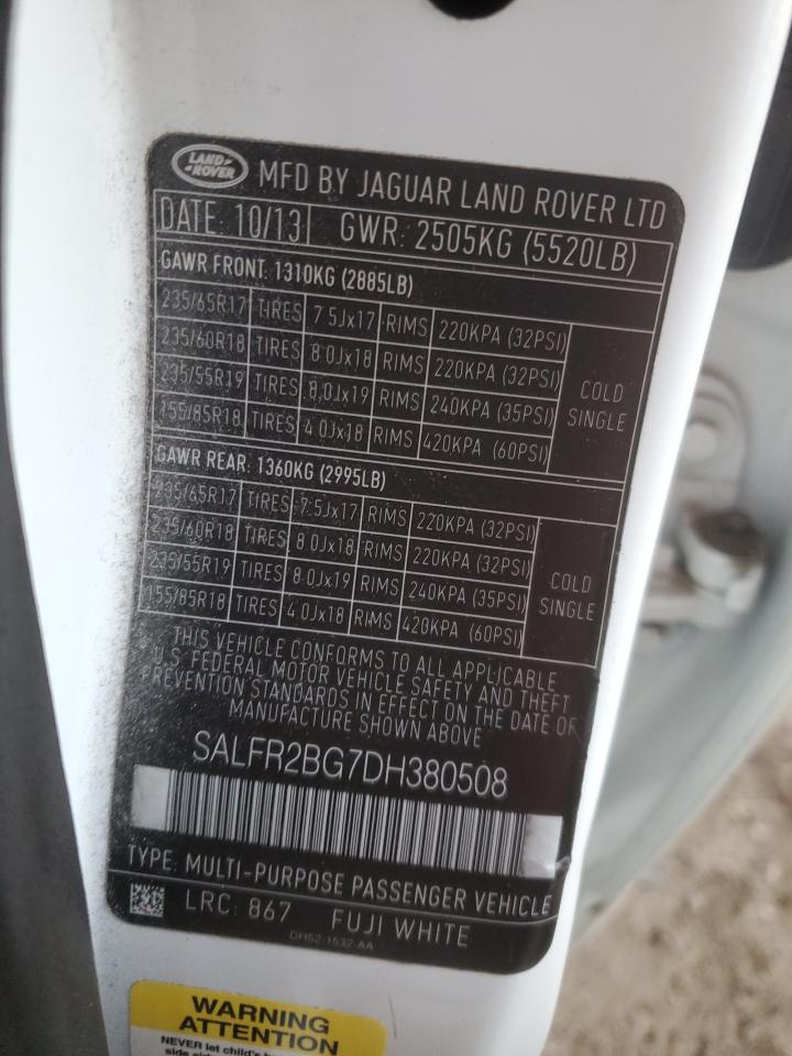 2013 Land Rover LR2 - Image 13