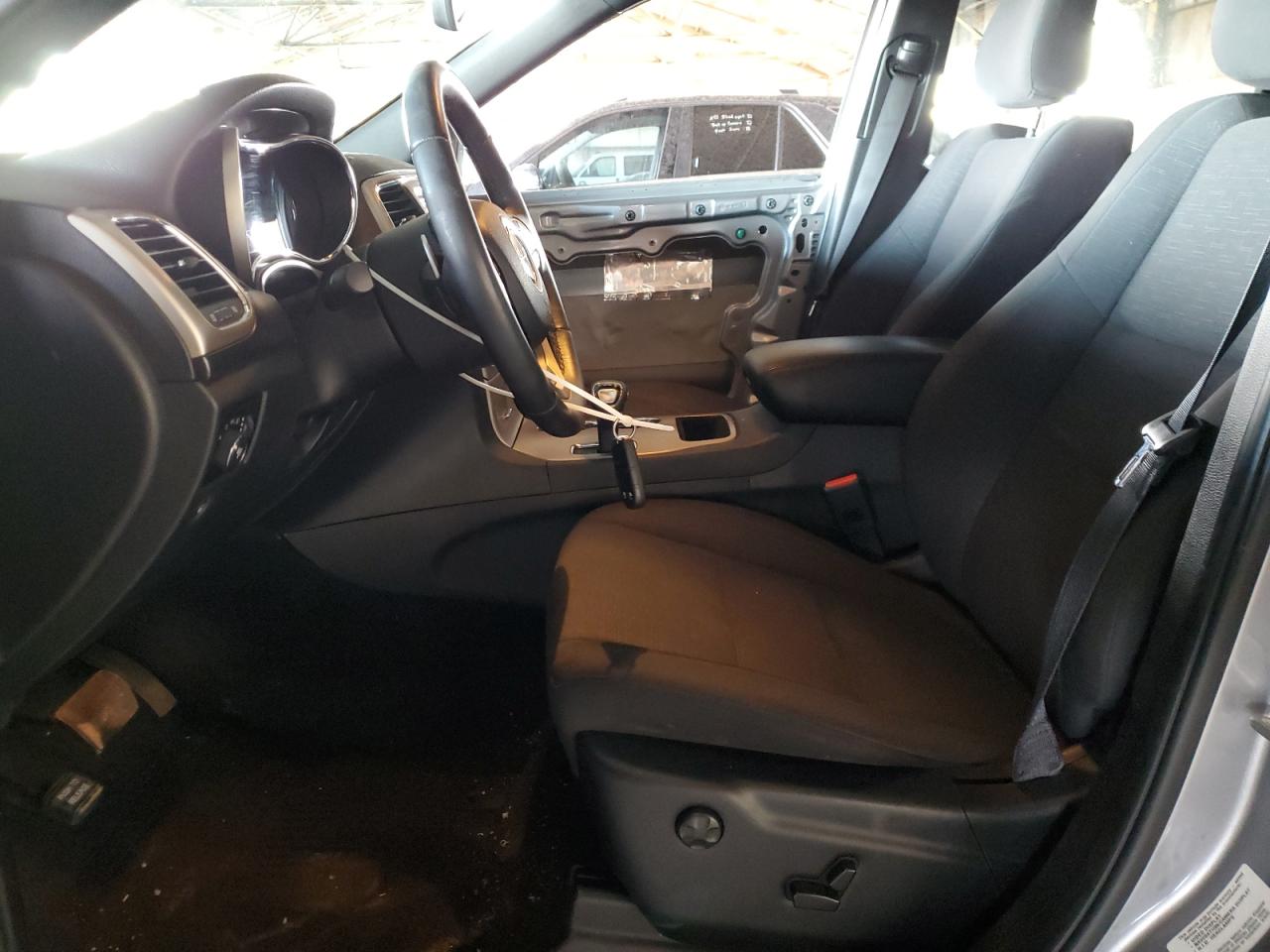 2014 Jeep Grand Cherokee - Image 7