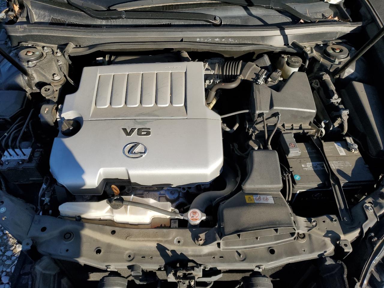 2017 Lexus ES - Image 11