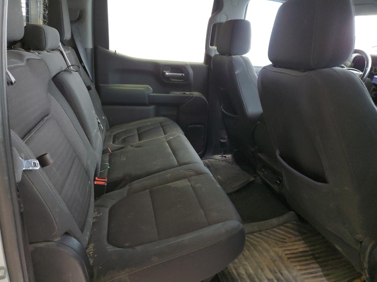 2020 Chevrolet Silverado - Image 10