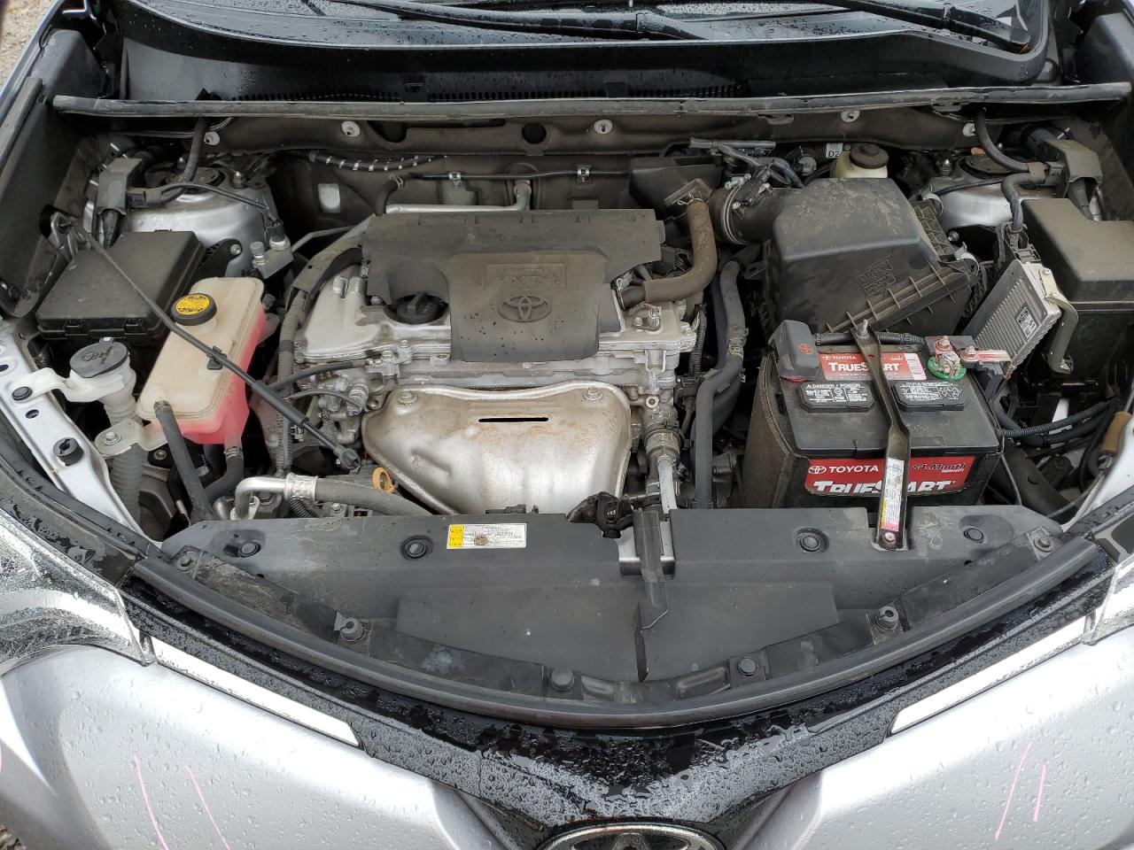 2017 Toyota RAV 4 - Image 12