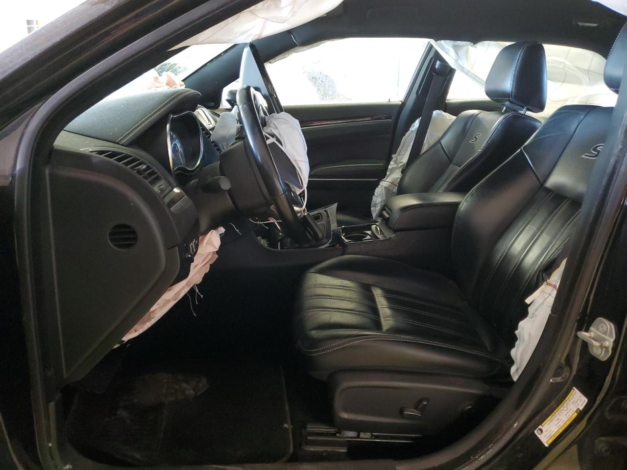 2021 Chrysler 300 - Image 7