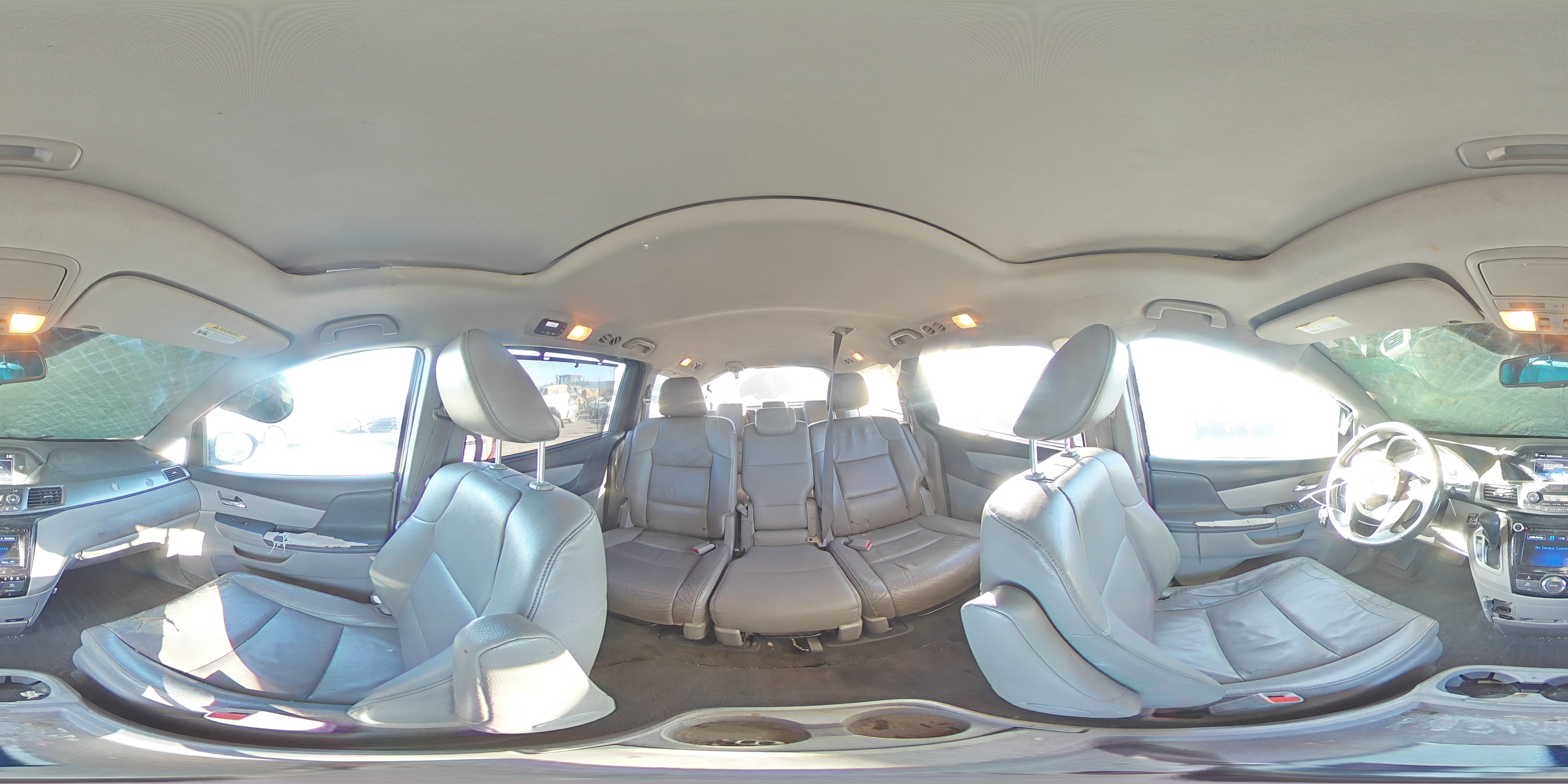 2015 Honda Odyssey - Image 14