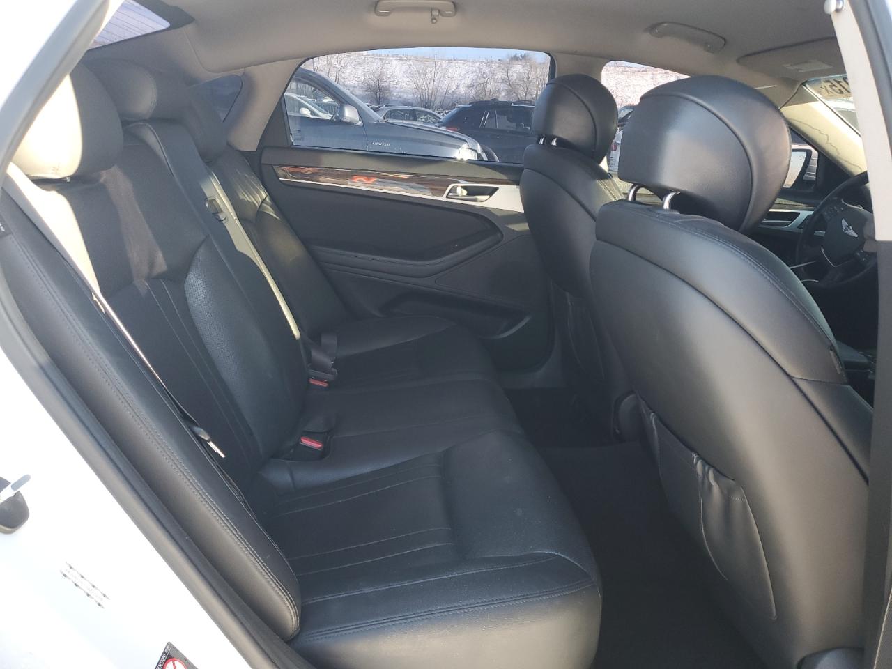 2018 Genesis G80 - Image 10