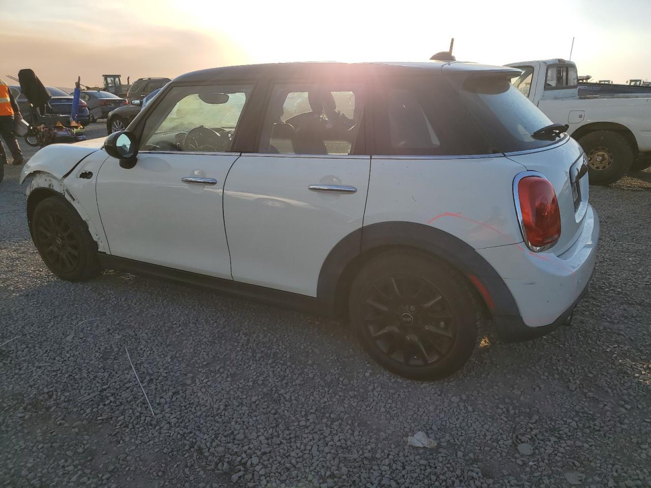 2016 MINI Cooper - Image 2
