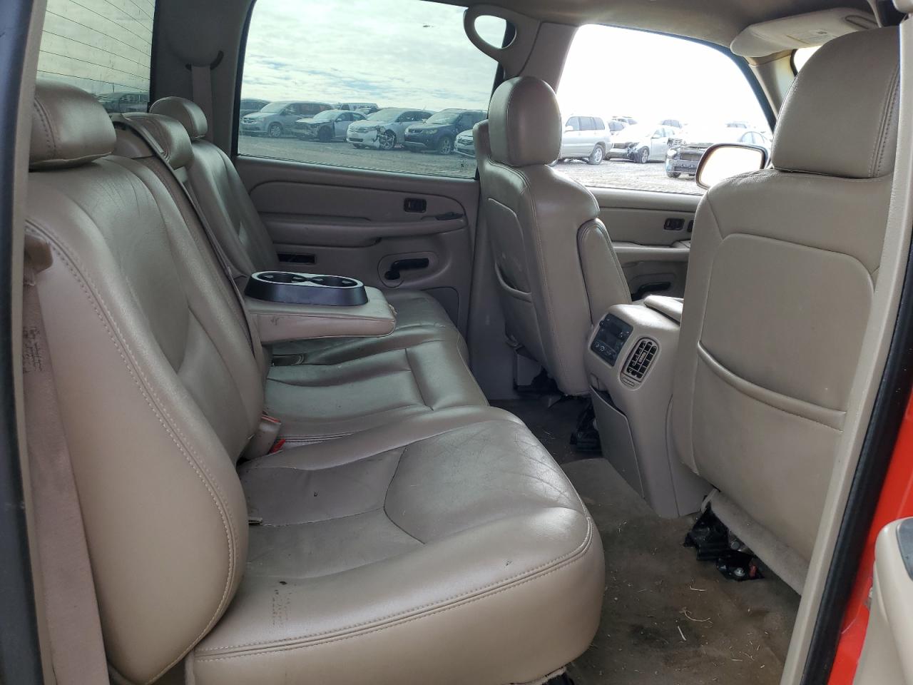 2004 Chevrolet Silverado - Image 10