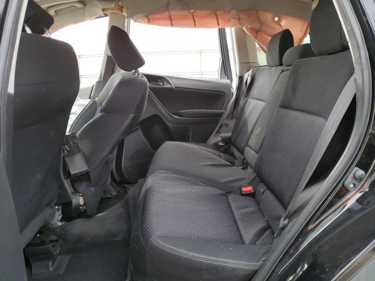 2015 Subaru Forester - Image 11