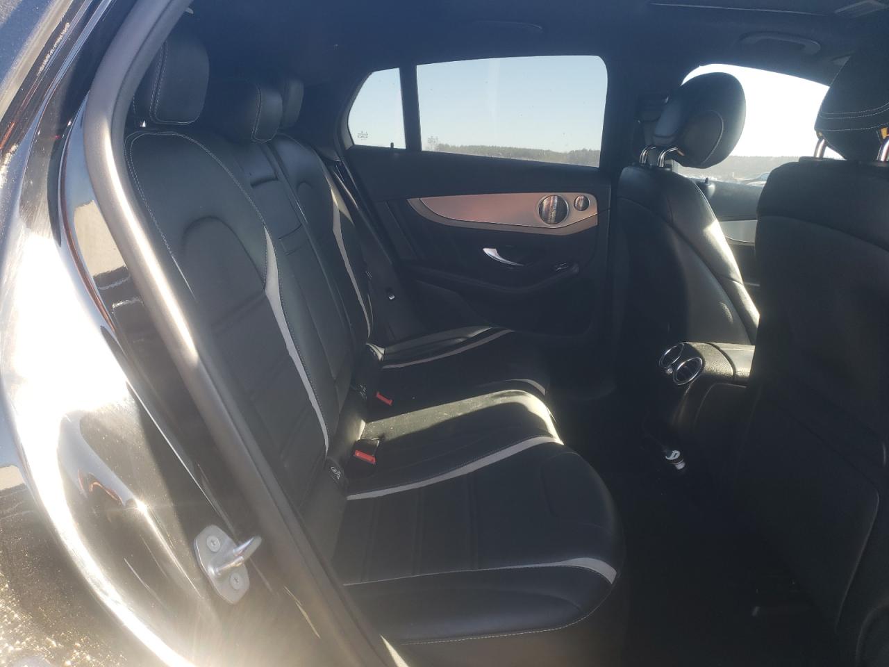 2018 Mercedes-Benz GLC - Image 11