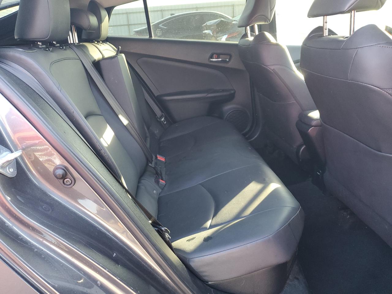 2016 Toyota Prius - Image 10