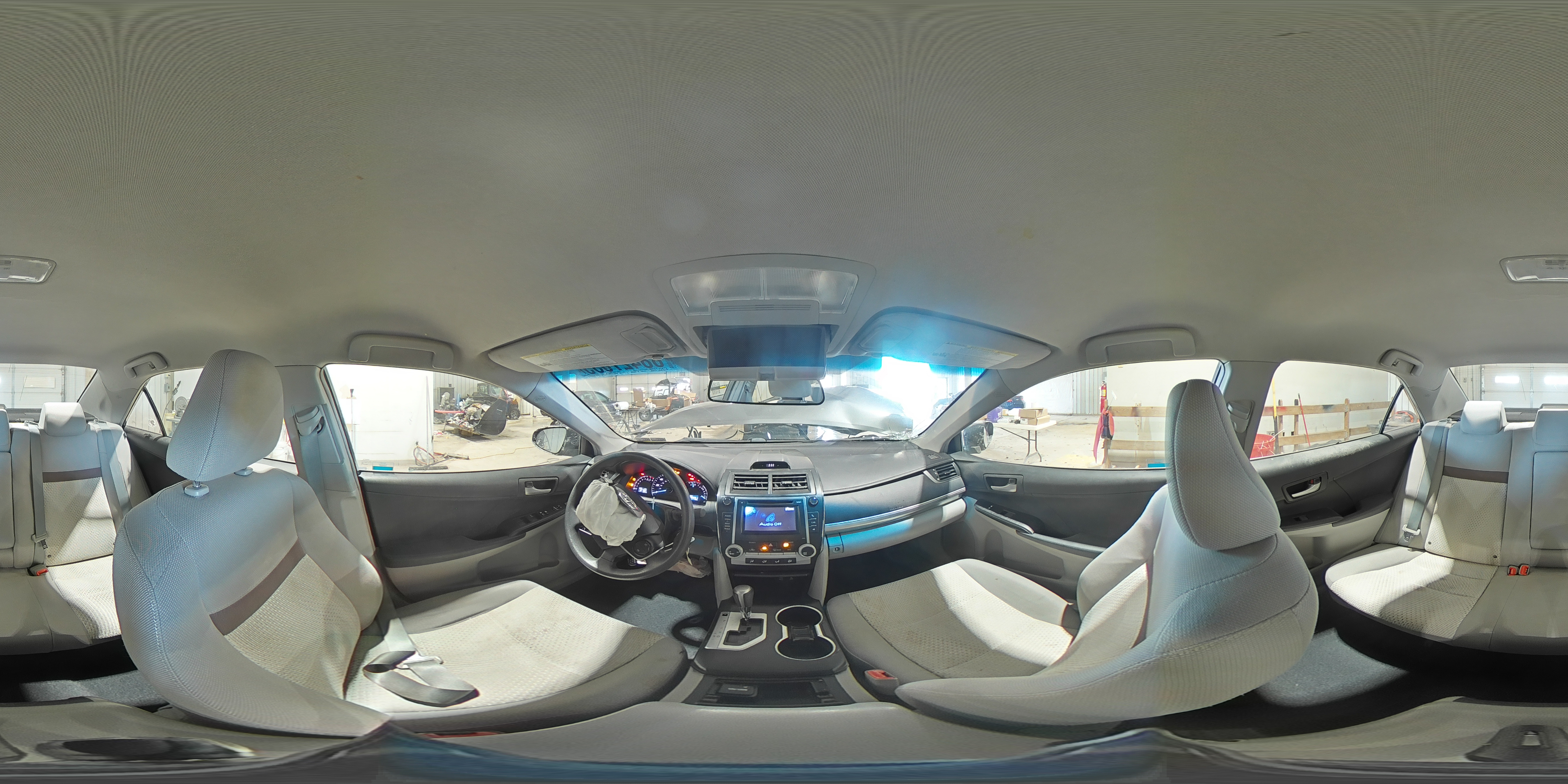 2012 Toyota Camry - Image 14
