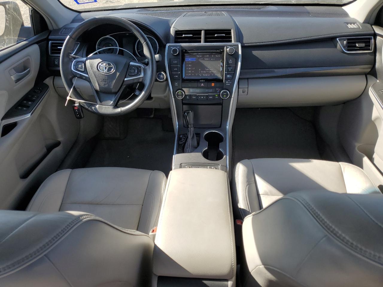 2016 Toyota Camry - Image 8