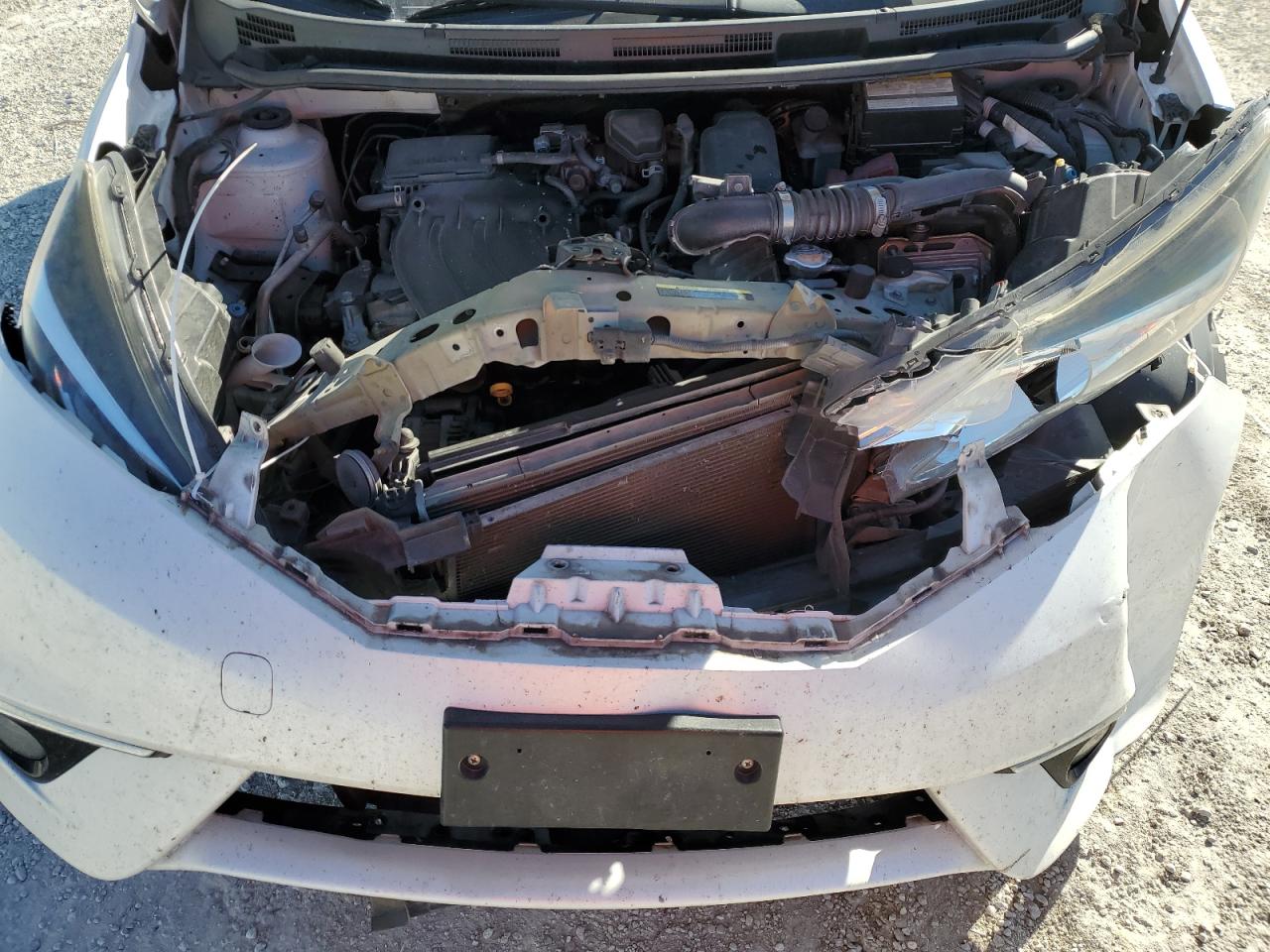 2016 Nissan Versa - Image 11