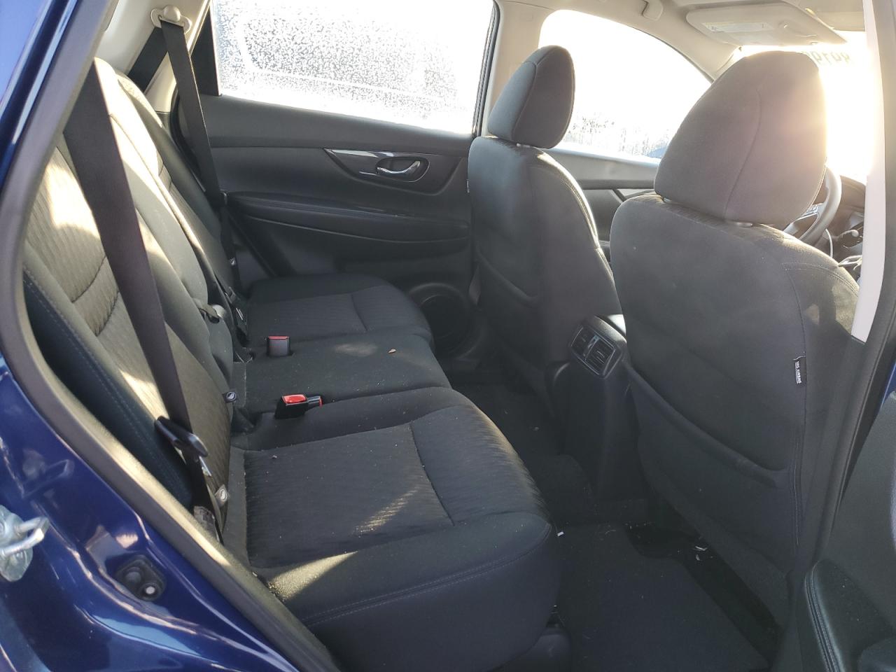 2017 Nissan Rogue - Image 10