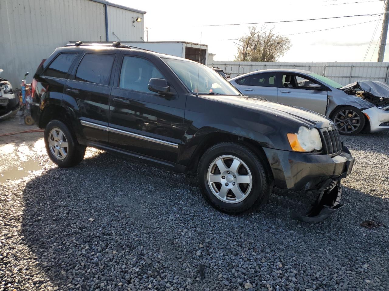 2010 Jeep Grand Cherokee - Image 4