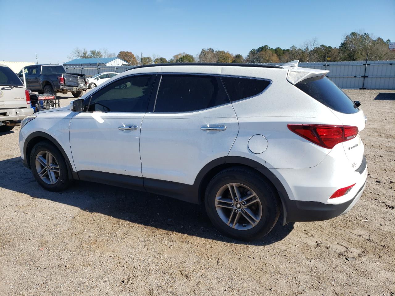 2018 Hyundai Santa Fe - Image 2
